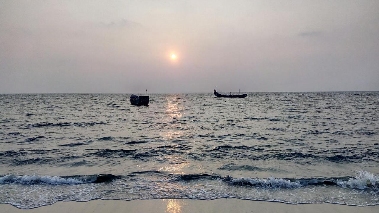 Sea Breeze Beach Home Alappuzha Ngoại thất bức ảnh