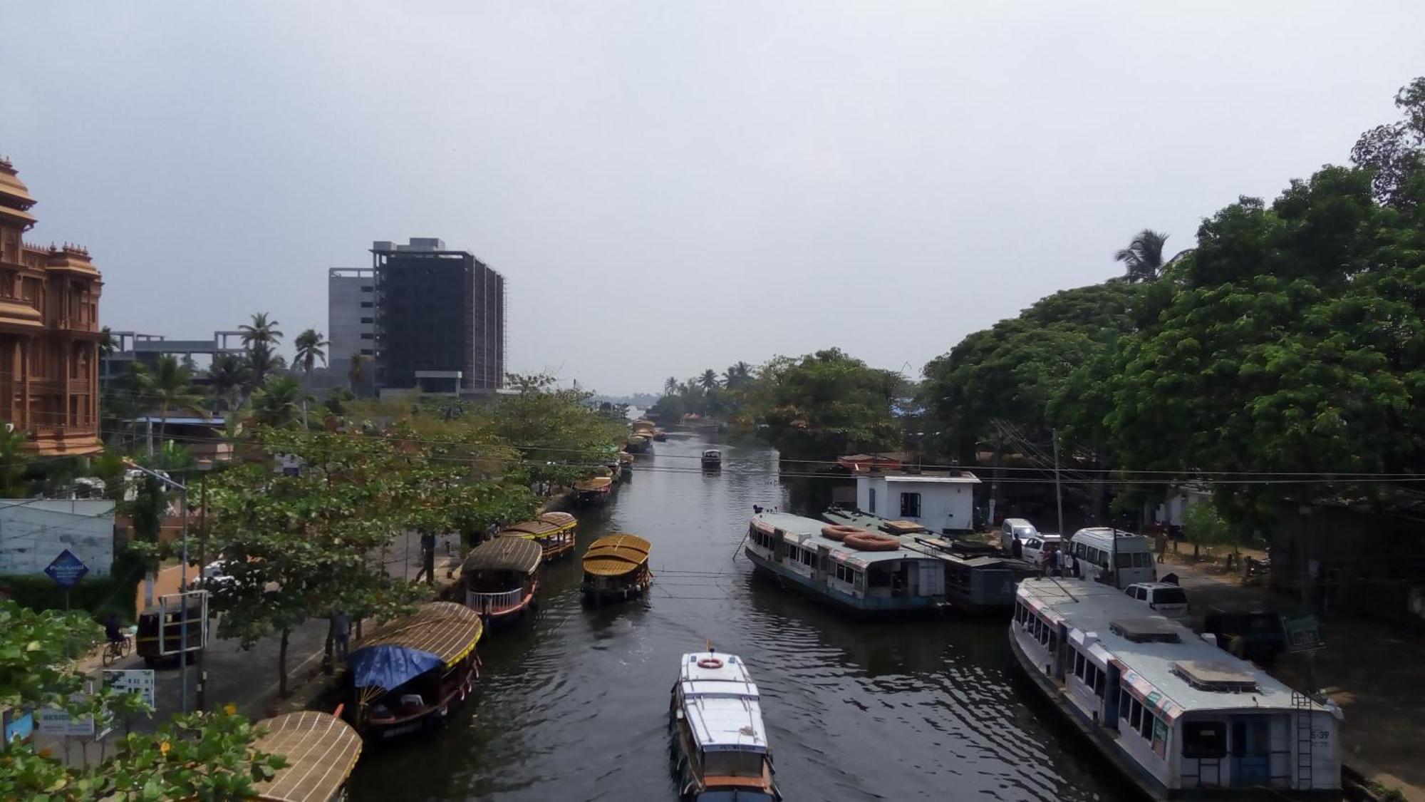 Sea Breeze Beach Home Alappuzha Ngoại thất bức ảnh